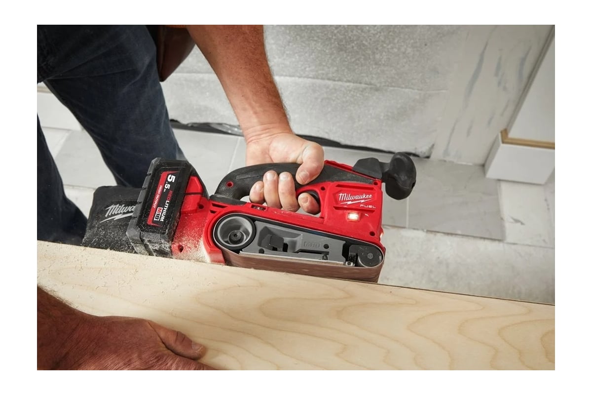 Полировальная машина Milwaukee m18 fap180 502x