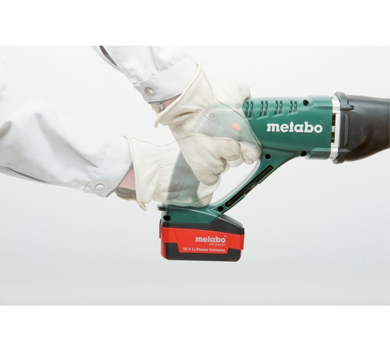 Аккумуляторная сабельная пила Metabo ASE 18 LTX 602269850