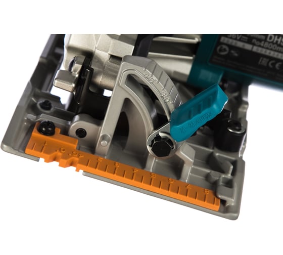 Аккумуляторная дисковая пила Makita LXT DHS710Z