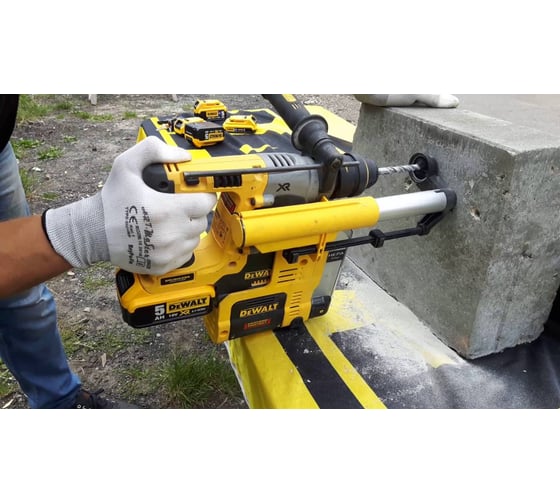 Бесщеточный перфоратор DEWALT DCH275P2