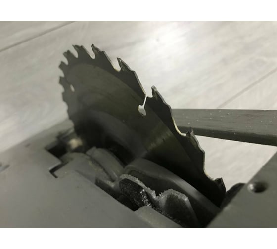 Аккумуляторная дисковая пила Makita LXT DHS680Z 20