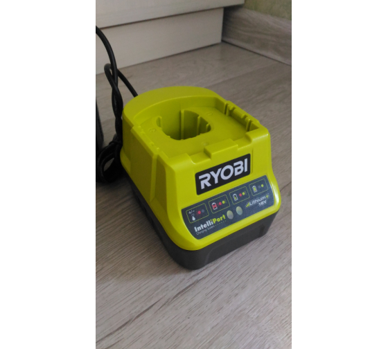Зарядное устройство ONE+ Ryobi RC18120 5133002891 37