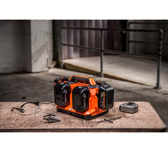 Зарядное устройство 6 портовое AEG BL18C6 18В 4935480051