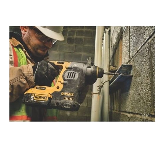 Бесщеточный перфоратор DEWALT DCH273N