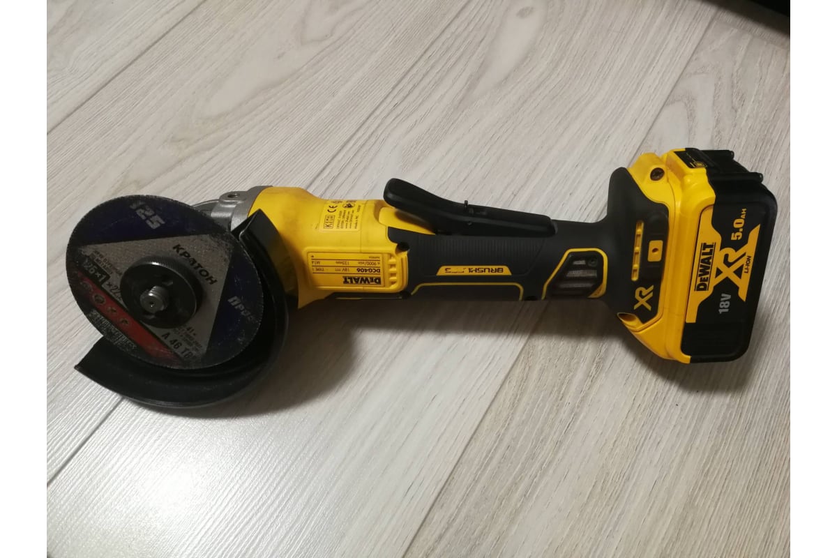 Бесщеточная угловая шлифмашина DEWALT 18 В XR DCG406N - выгодная цена ...