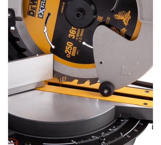 Торцовочная пила DEWALT 54V XR FLEXVOLT DCS778N