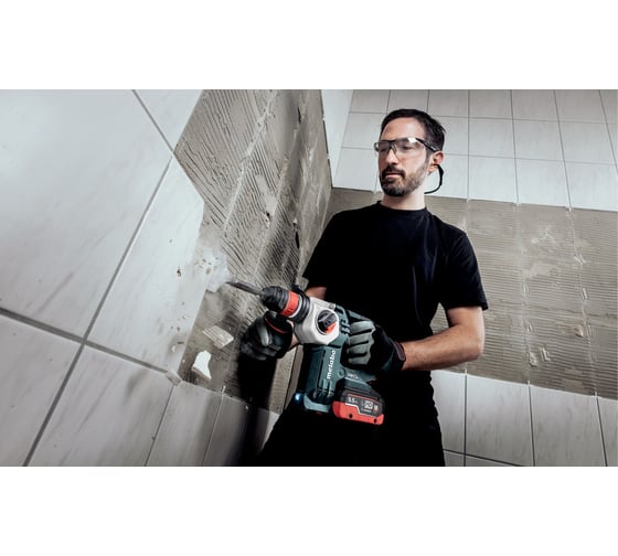 Перфоратор Metabo KHA 18 LTX BL 24 Quick Set ISA 600211920