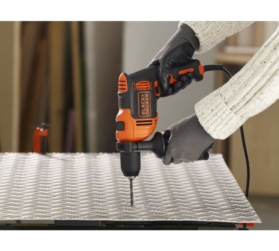 Электронная ударная дрель Black&Decker Omega BEH710K-QS