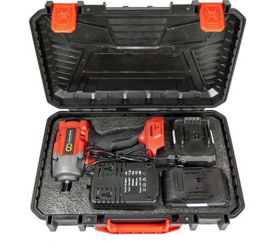 Аккумуляторный ударный гайковерт СМТ max. 880 N.m CMT700TP