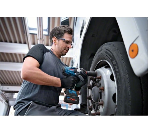 Аккумуляторный гайковерт BOSCH GDS 18V-1000 (Соло) 06019J8300