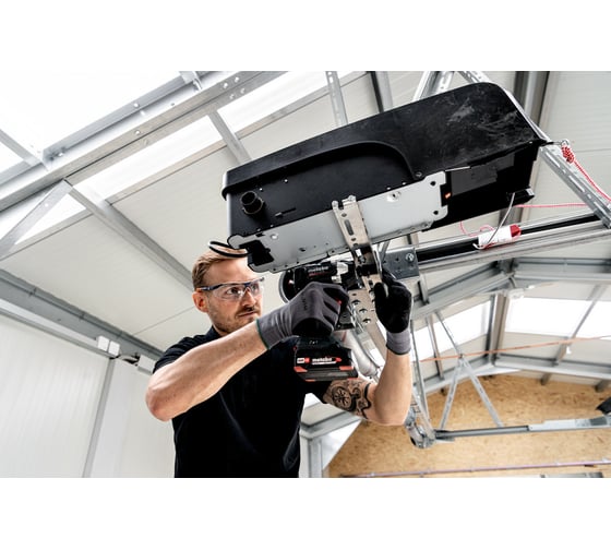 Аккумуляторный гайковерт Metabo SSW 18 LT 300 BL 602398850