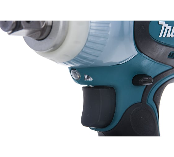 Аккумуляторный ударный гайковерт Makita BTW250Z