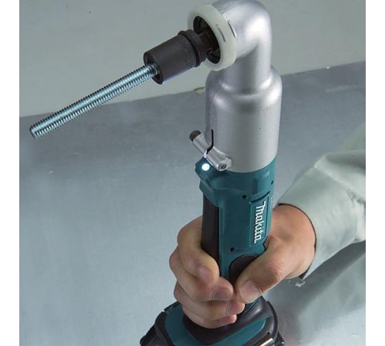 Аккумуляторный ударный угловой гайковерт Makita DTL063Z