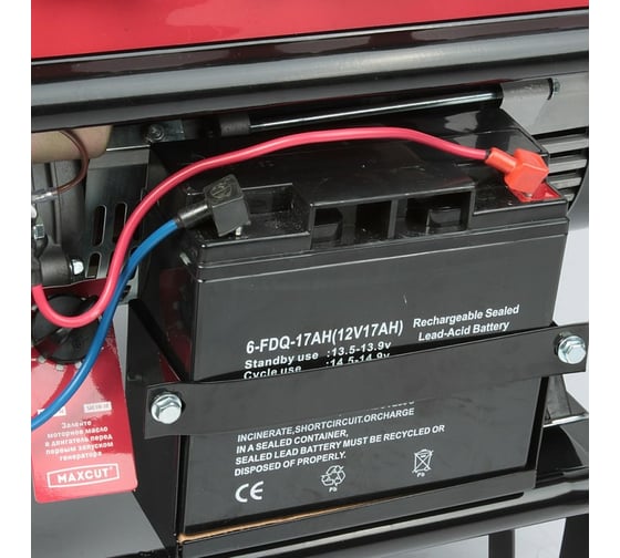 Бензиновый генератор MaxCut MC6500E 047103040