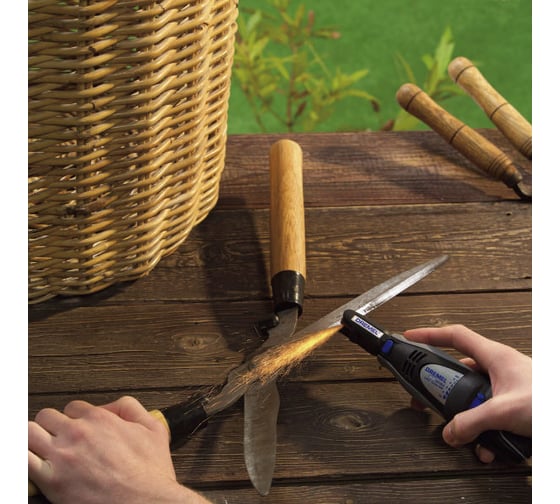 Прямошлифовальная машина Dremel 300 - 30 F0130300MT