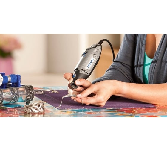 Многофункциональный инструмент Dremel 3000 + 105 насадок + 3 приставки F0133000LG