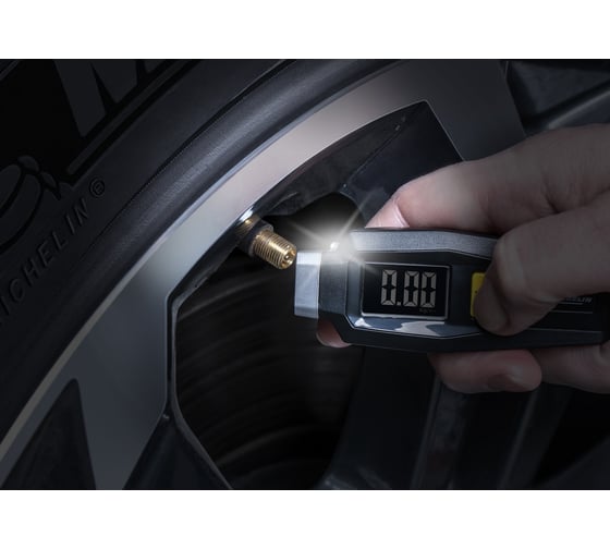Цифровой манометр MICHELIN с фонариком, LCD дисплеем и креплением на ключи 12290