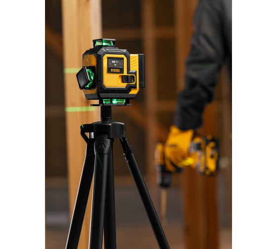 Лазерный уровень мультипризменный Denzel DLV 360-4T, 30 м, зеленый луч, Li-Ion 2.4 Aч, штатив 350815