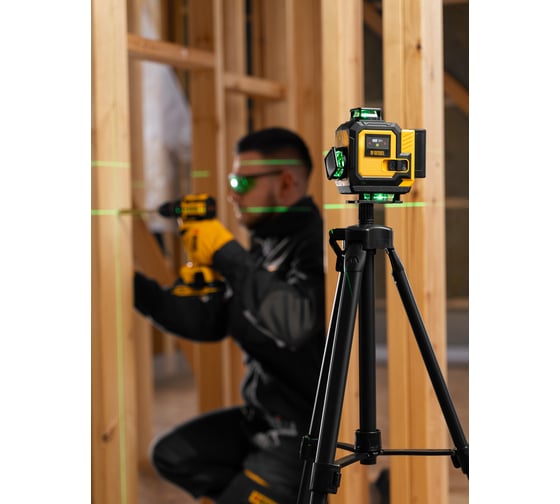 Лазерный уровень мультипризменный Denzel DLV 360-4T, 30 м, зеленый луч, Li-Ion 2.4 Aч, штатив 350815