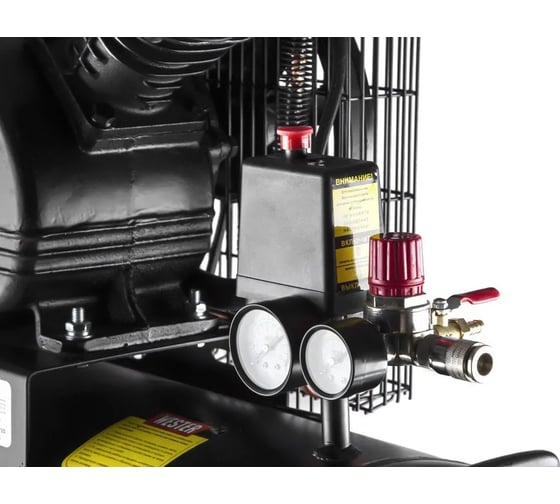 Компрессор WESTER WBK2200/100PRO ременной привод, поршневой масляный, 2200 Вт, 340л/мин, 8бар 631639