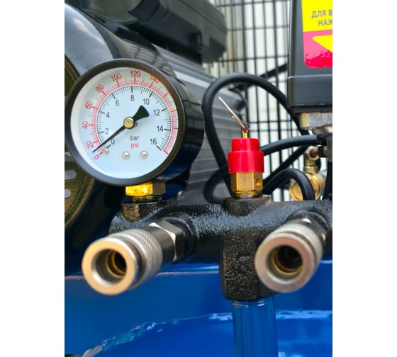 Компрессор вертикальный Garage ABV 100-360 A 8710840
