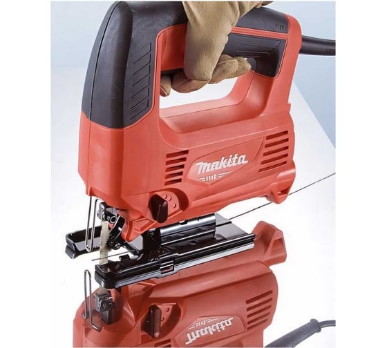 Лобзик Makita M4301