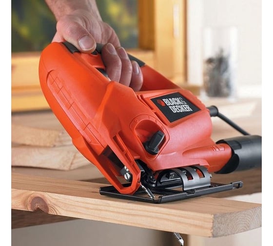 Лобзик Black+ Decker KS 700 PEK