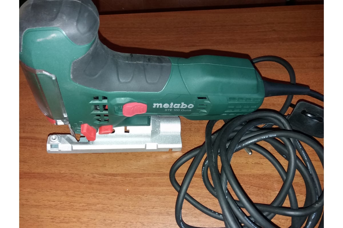 Metabo ste 100 quick. Metabo лобзик Metabo Ste 100. Шильдик лобзик Metabo 100 оригинал. Коробка от лобзика Метабо.