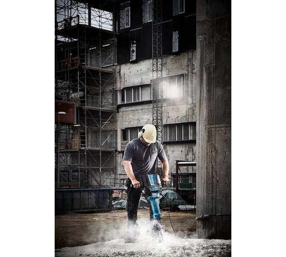 Отбойный молоток Makita HM1812