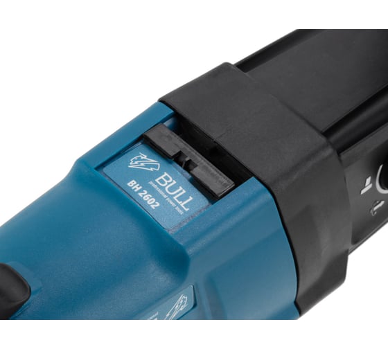 Перфоратор BULL BH 2602 в чемодане Xcase 800 Вт, 3.0 Дж, 4 реж. + 2 зубила, 3 сверла, БЗП в комплекте 1329814