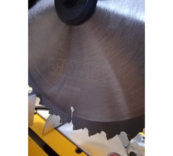 Торцовочная пила DEWALT DWS713 14