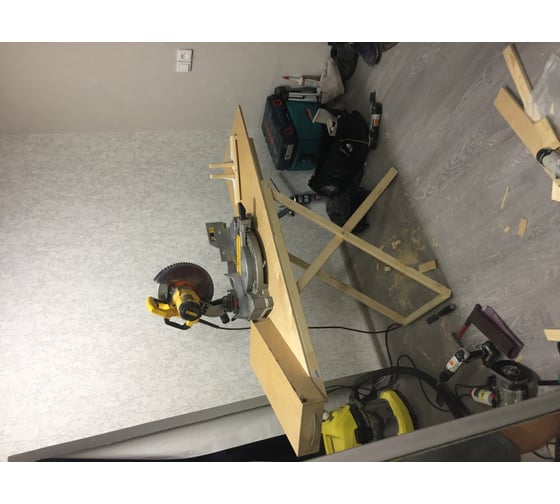Торцовочная пила DEWALT DWS713 11