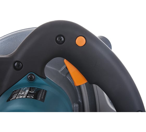 Дисковая пила Makita 5705 R