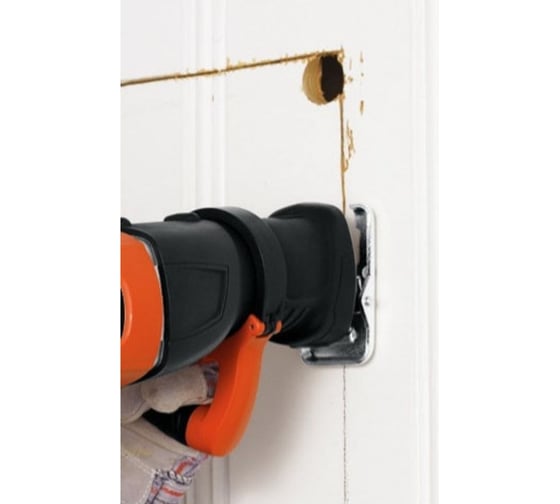 Сабельная пила Black&Decker RS1050EK-QS