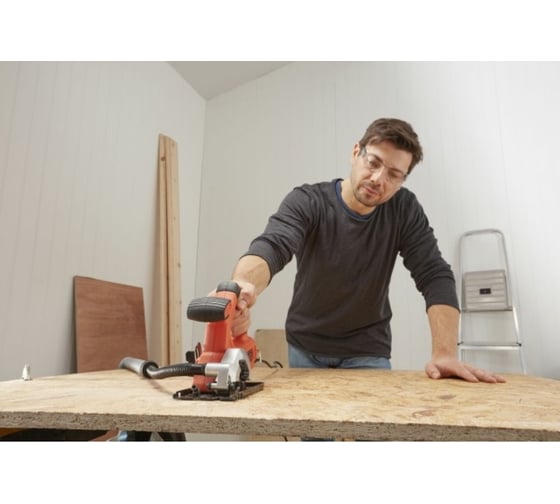 Дисковая мини-пила Black&Decker BES510K-QS