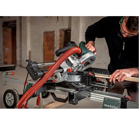 Торцовочная пила Metabo KGS 216 M 1500 вт, 305x70мм 613216000
