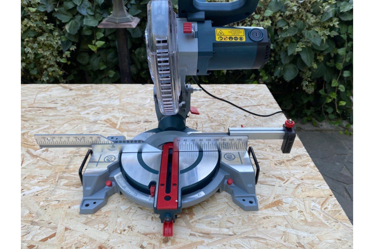 Сетевая торцовочная пила BOSCH GCM 216 0601B33000 - выгодная цена ...