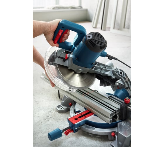 Сетевая торцовочная пила BOSCH GCM 216 0601B33000