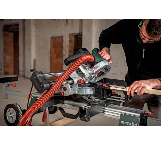 Торцовочная пила Metabo KGS 216 M Set 613216900