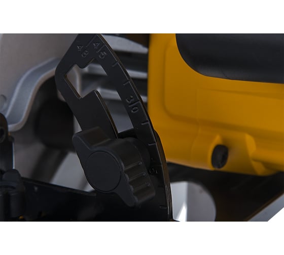 Дисковая пила DEWALT DWE 560 K