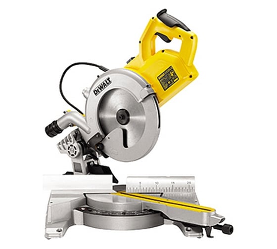 Торцовочная пила DEWALT DWS 778 1