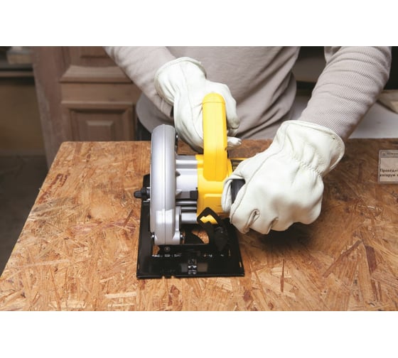 Дисковая пила DEWALT DWE 560 B - выгодная цена, отзывы, характеристики ...