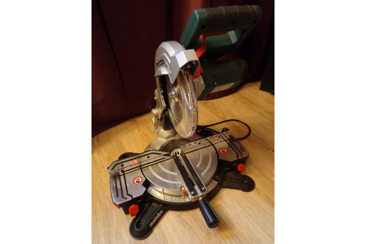 Торцовочная пила Metabo KS 216 M Lasercut 619216000 - выгодная цена ...