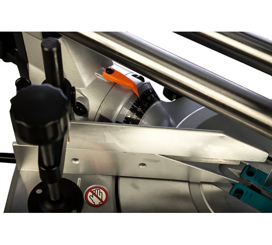Торцовочная пила Makita LS1018L