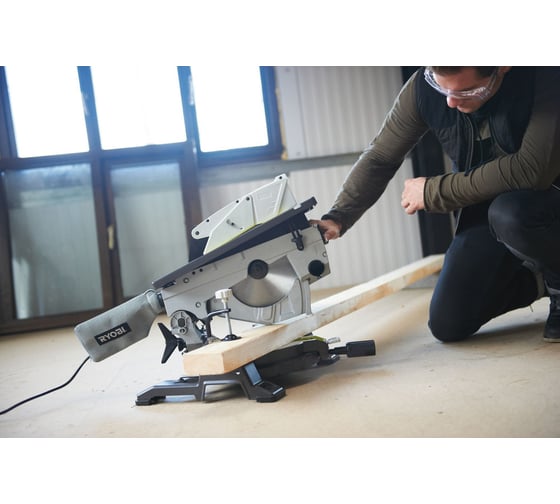 Комбинированная торцовочная пила Ryobi RTMS1800-G 1800 Вт 5133002152