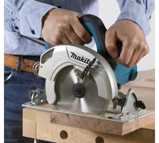 Дисковая пила Makita HS6601J
