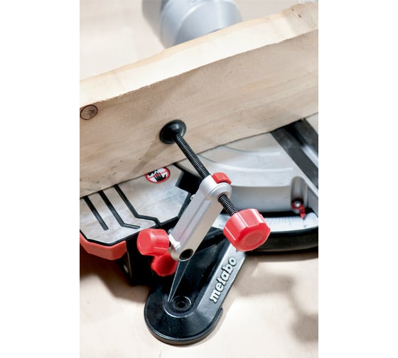 Торцовочная пила Metabo KGS 216 M + диск 690827000