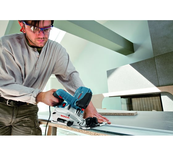 Циркулярная пила Bosch GKS 55+G 0.601.682.000