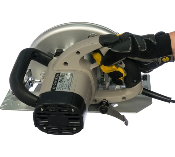Дисковая пила Интерскол ДП-210/1900 М 98.1.1.20