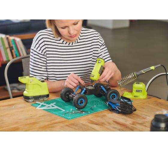 Клеевой пистолет Ryobi ONE+ 18В RGLM18-0 5133005001